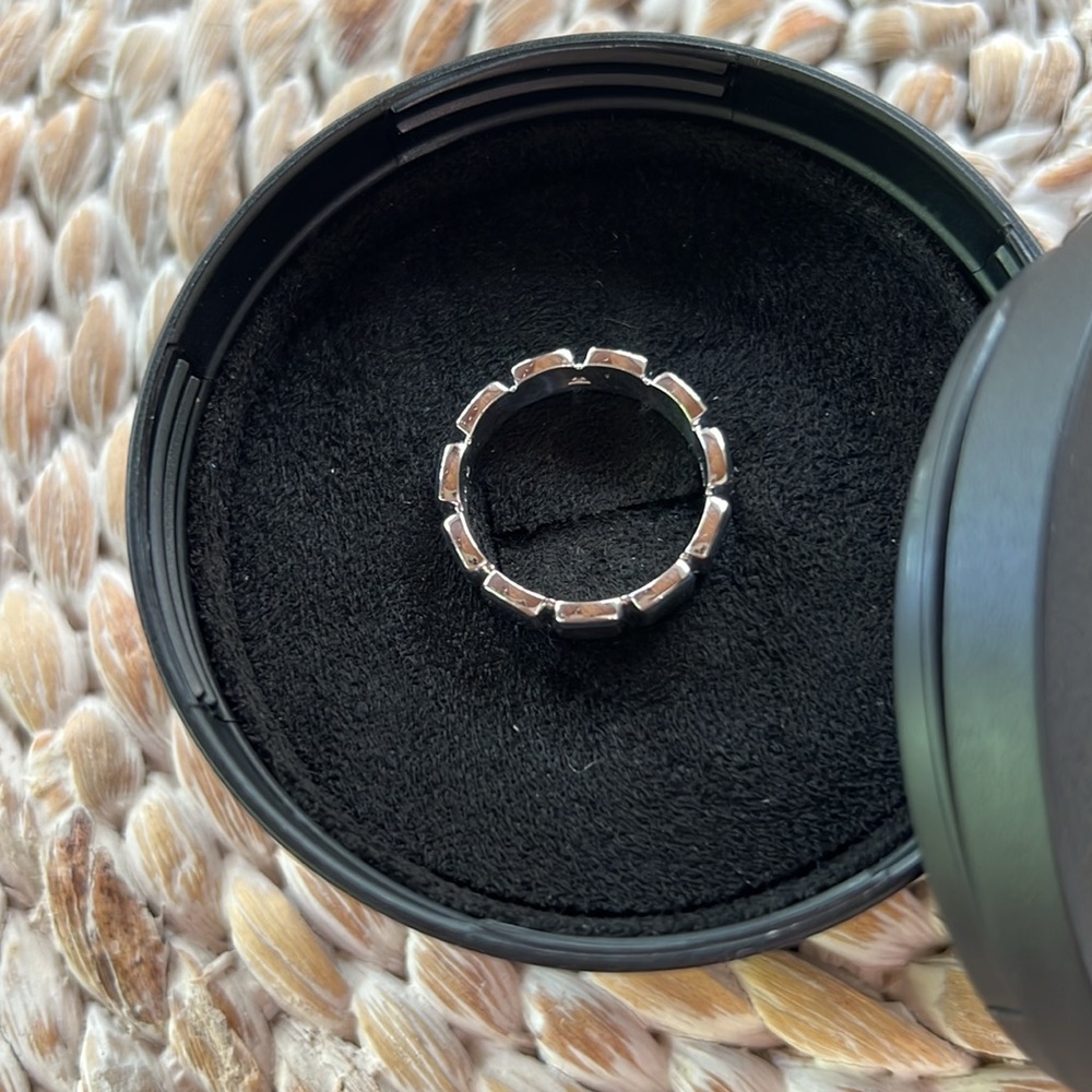 Tom Wood Sterling Silver band/ New in box. Receipt available, comes with box! - Picture 2 of 4